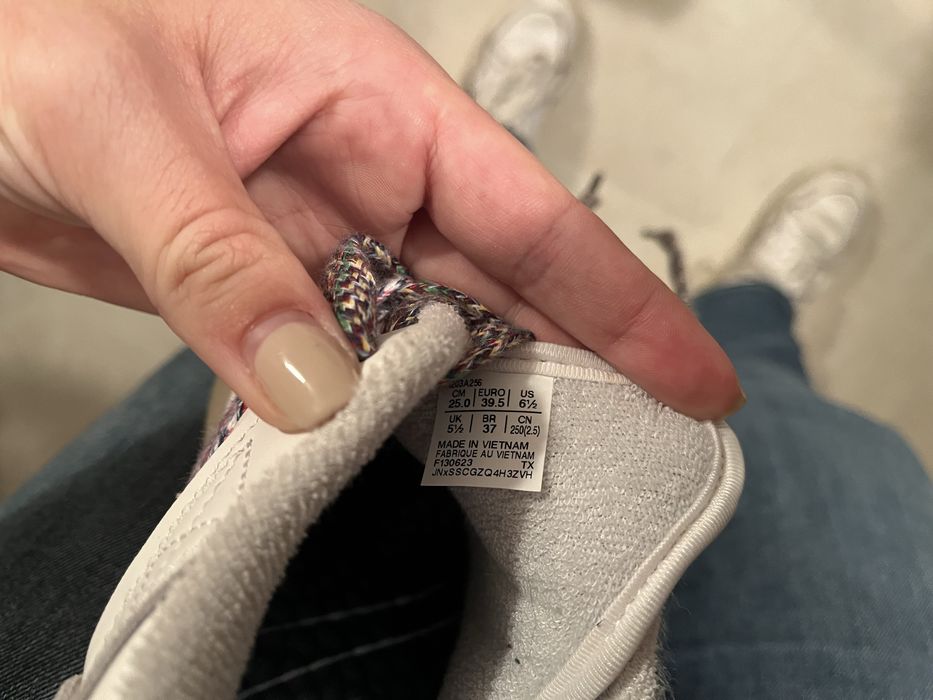 Ténis ASICS edição limitada