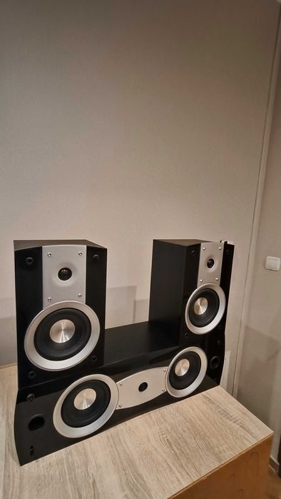 Kino Domowe Amplituner Pioneer VSX-420 / Głośniki AKIRA 5.1