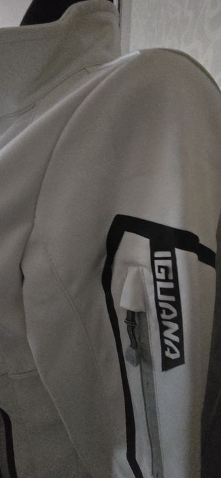 Kurtka Iguana przejściowa biała.