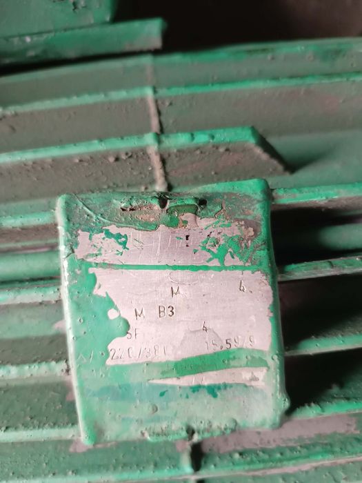 Dwa silniki elektryczne kołnieżowe plus przekładnia