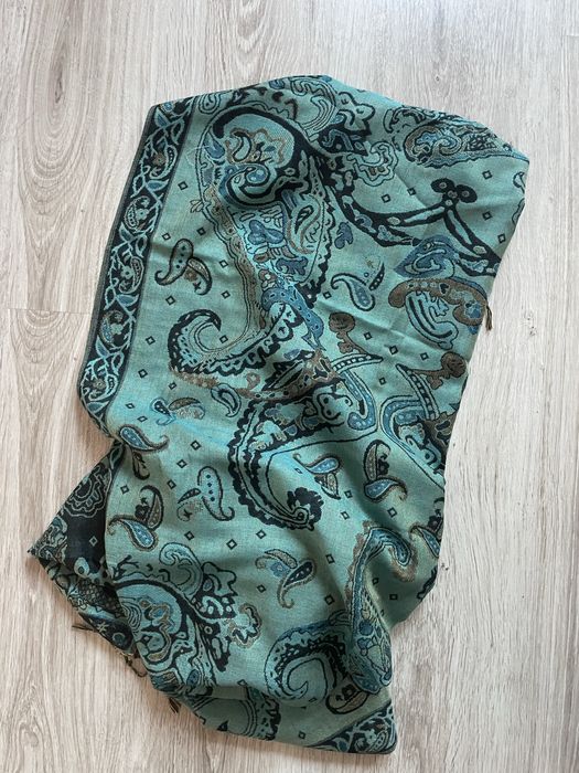 Szalik Eva’s fashion