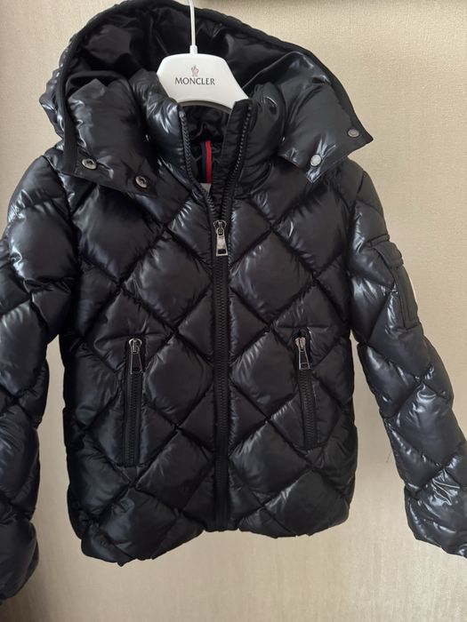 Дитяча куртка бренду Moncler