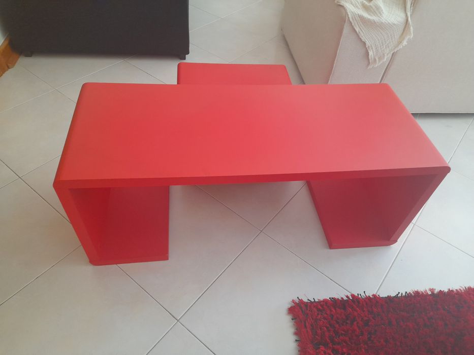 Red Coffee Table64740381083009121