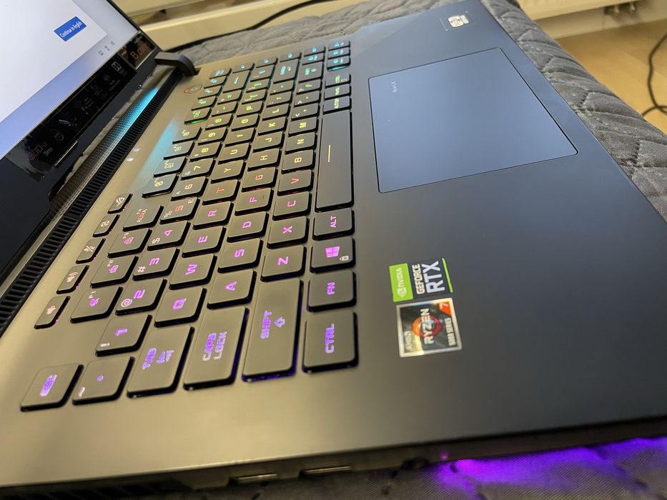 Asus Rog Strix G533QS RTX 3080/Ryzen 7 5800/32GB/1TB