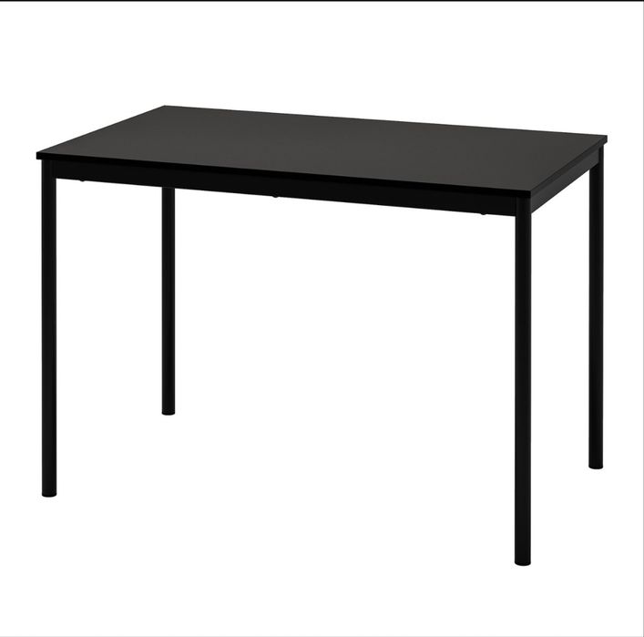 Mesa com 4 cadeiras