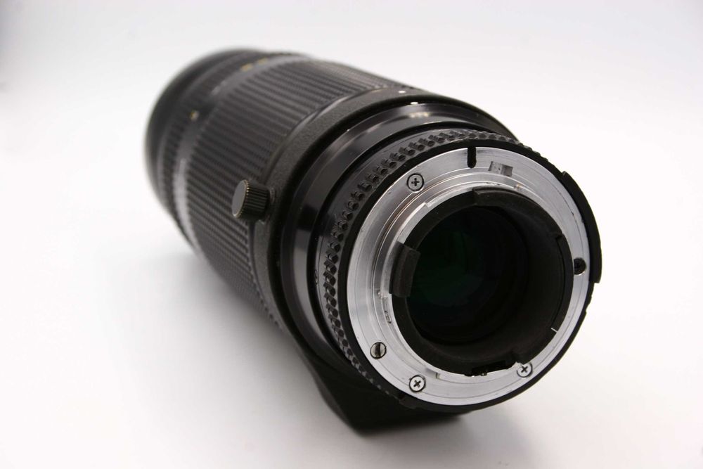 Nikon nikkor AF 75-300 4.5-5.6