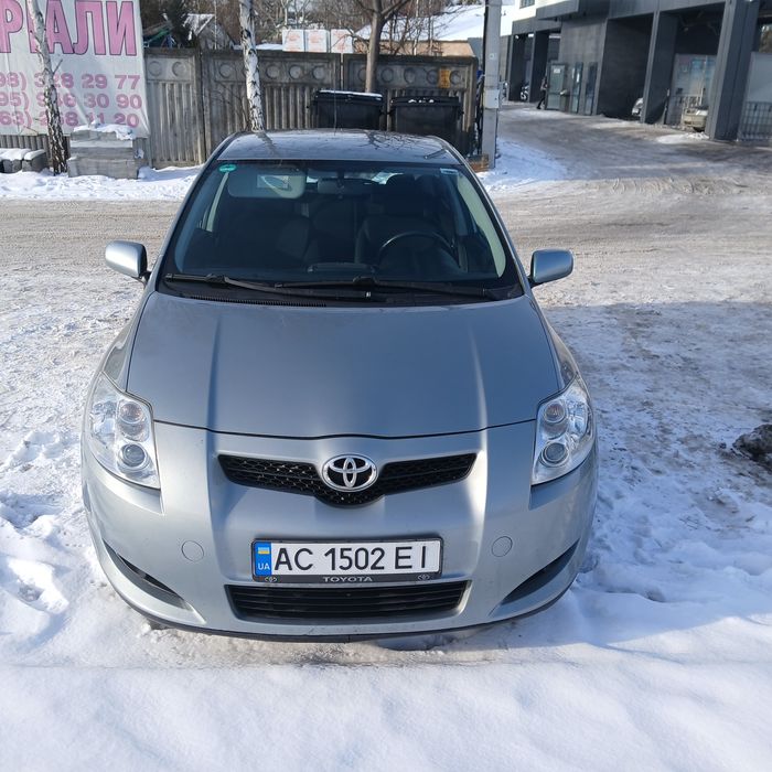 Продам тойота ауріс