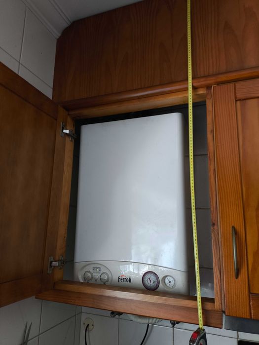 Caldeira FERROLI gás natural a funcionar