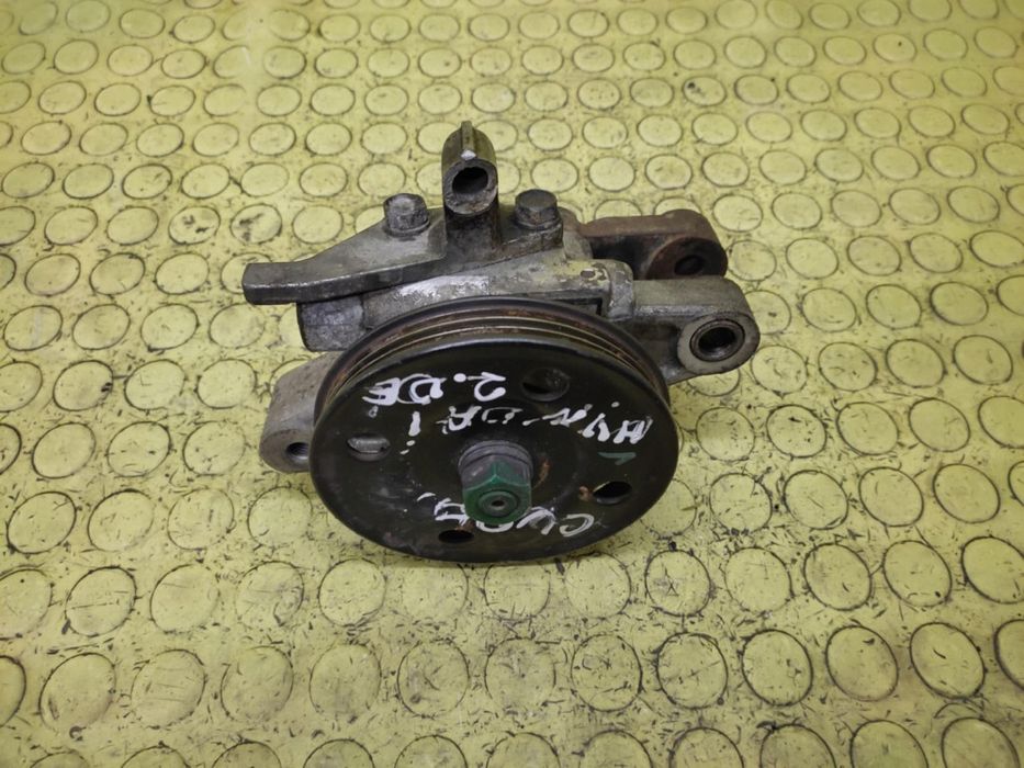 hyundai coupe 2.0 pompa wspomagania 5710020151