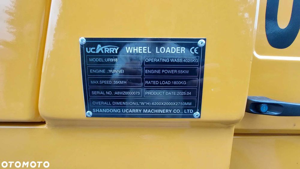 Ładowarka 1800kg UR918 na wynajem.