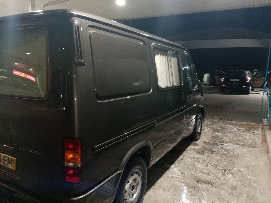 Vendo Ford Transit de 7 lugares