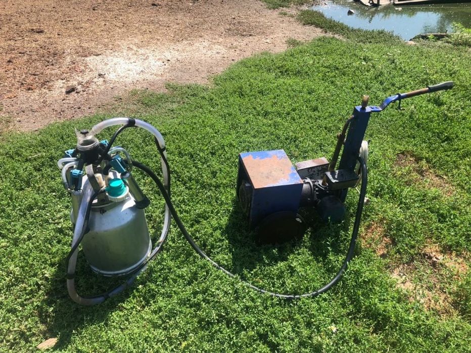 Продається доїльний апарат для корови