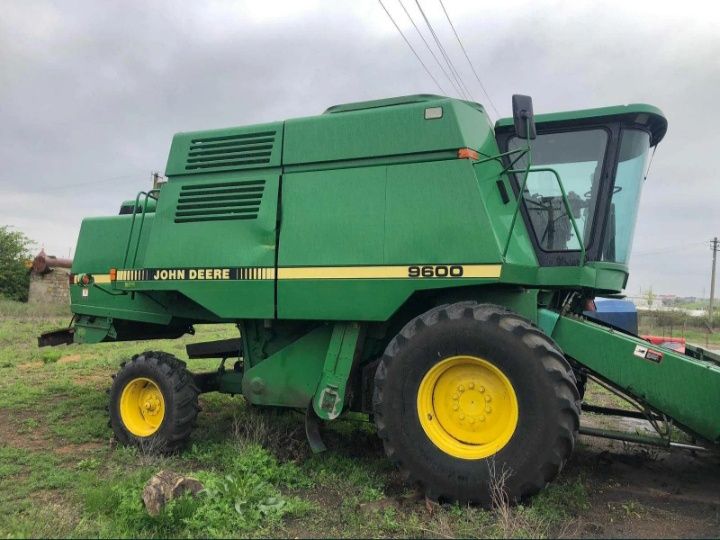 Комбайн Джон дир