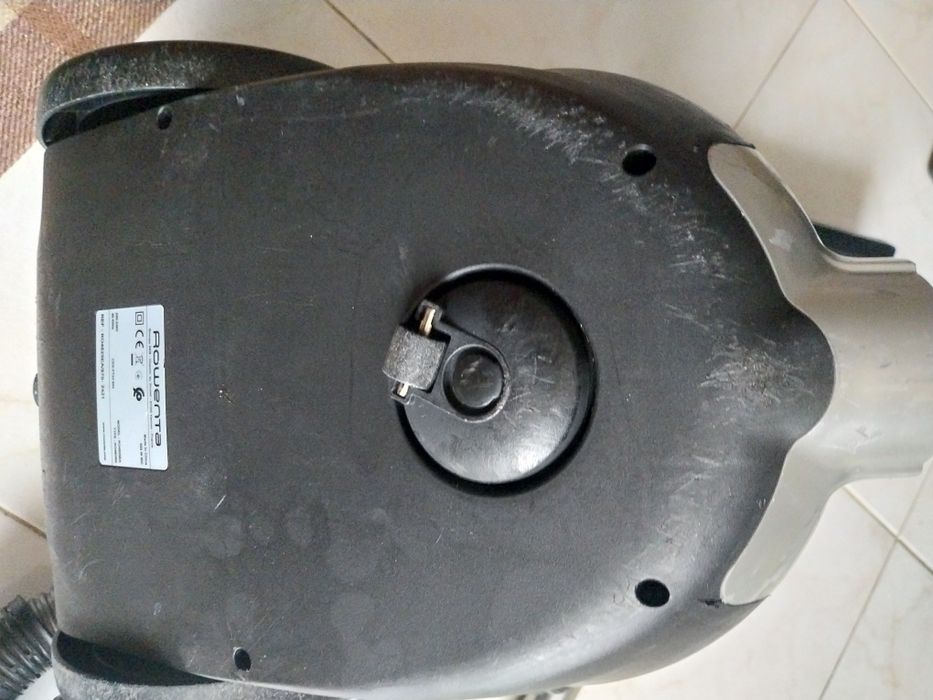 Aspirador liquidos/ solidos rowenta como novo