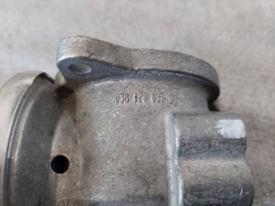 Válvula EGR VOLKSWAGEN Golf V (1K1)