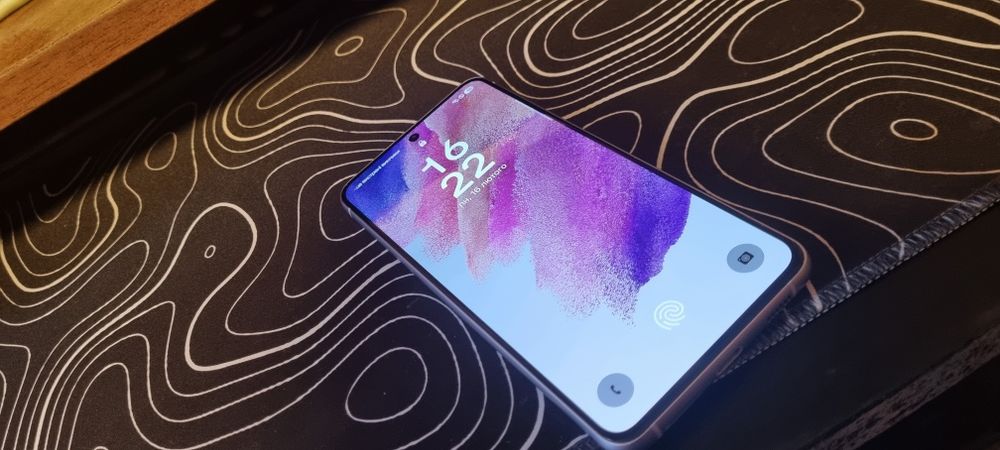 Samsung s21fe 128gb 2sim ідеал