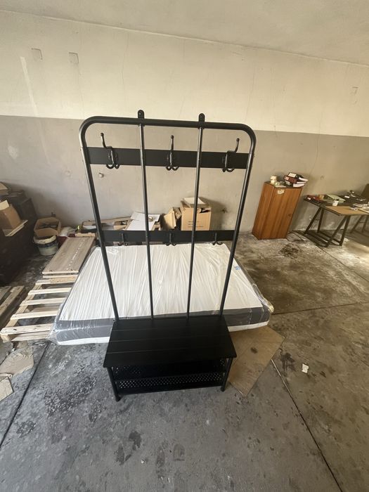 Cabide c/ banco e arrumação / sapateira (Pinnig _ Ikea)