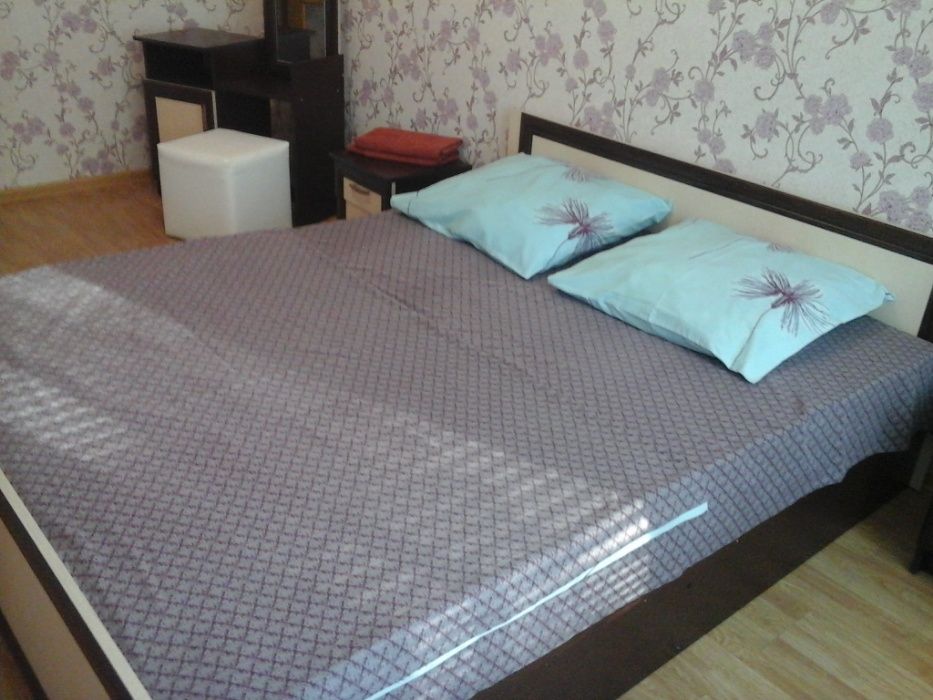 Аренда квартиры посуточно, понедельно, почасово .Левый берег-Калиновая