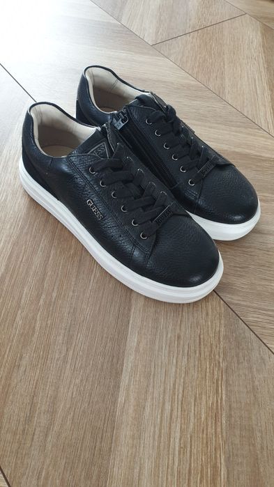 Nowe buty Guess chłopięce