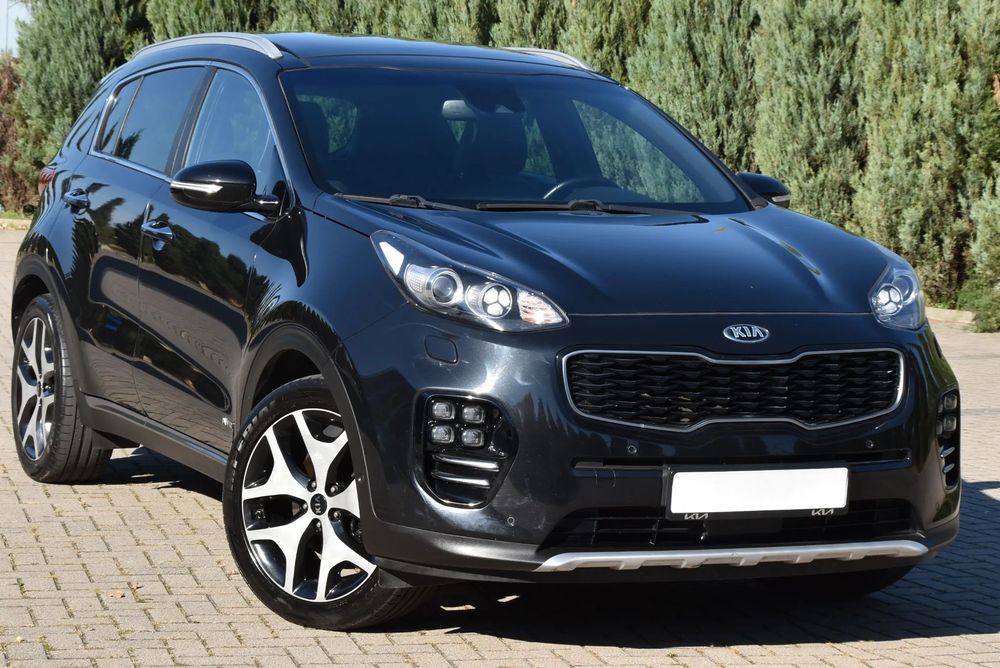Kia Sportage GT-LINE/4x4/Aut/Panor/Xen+Led/Skó/Alu18/El.Klam/KeyLess/Navi/BZW100%