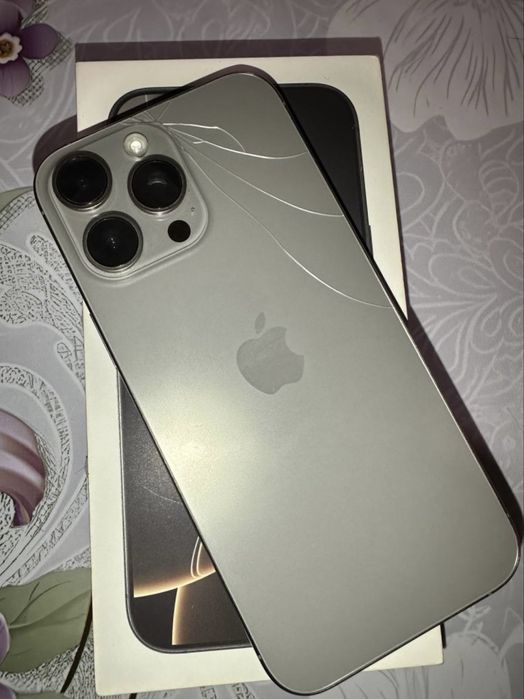 Iphone 16 pro max Natural Titanium