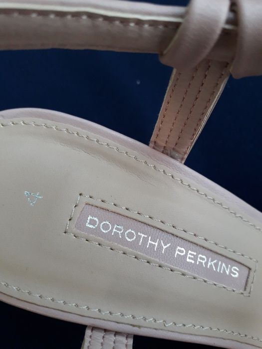 Nowe markowe buty - roz. 37