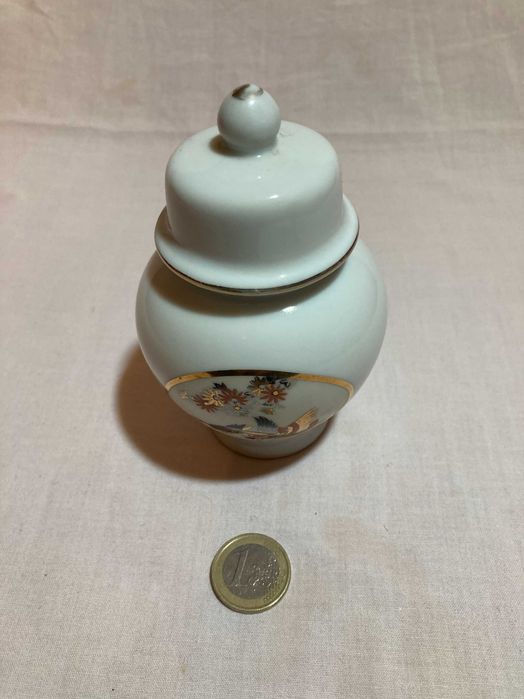 Hand-painted ceramic pot435306726907586563