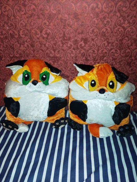 Подушки декоративные.Пара.