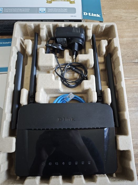 Router D-Link DIR-842