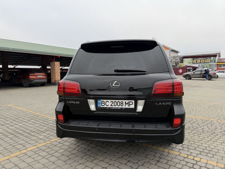 Продам авто Lexus LX570 F Sport