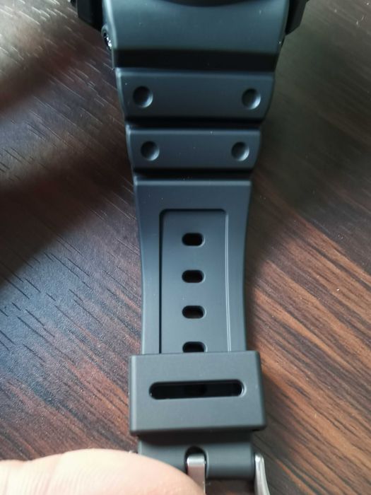 Casio G-Shock DW 6900 RL