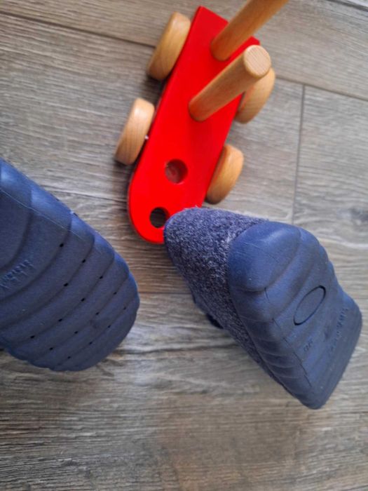 kapcie filcowe z misiem na rzep-dla dzieci- wysokie-lamino