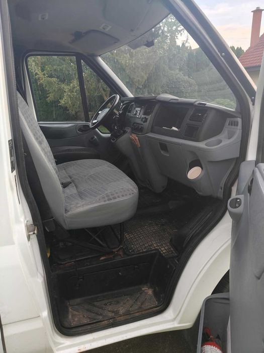 Ford transit jumbo max 2.2 , 124km