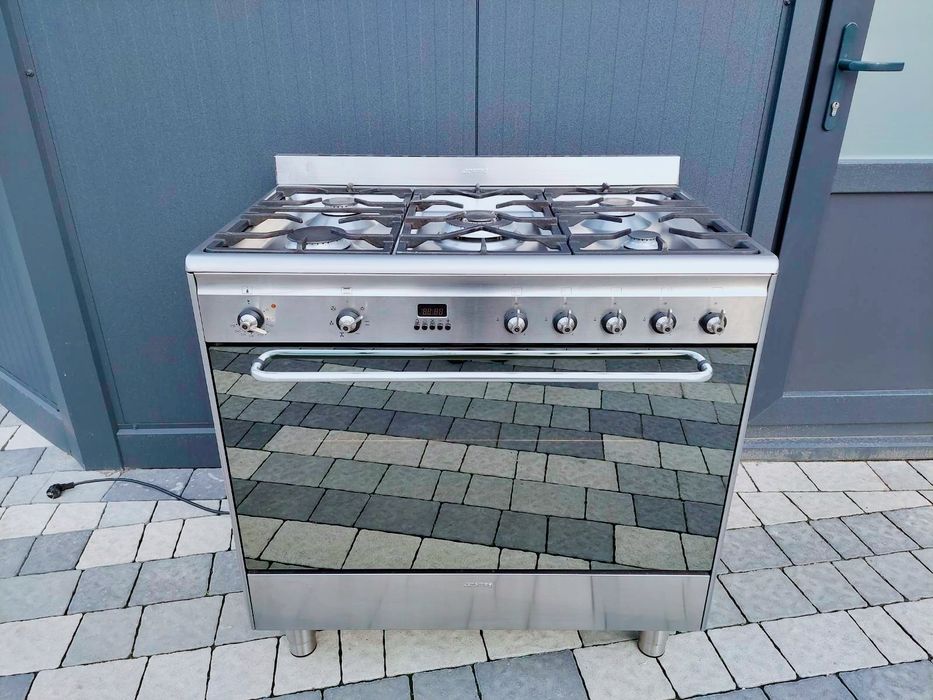 Газова плита Smeg