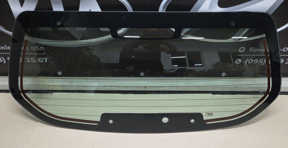 Скло ляди кришки багажника Hyundai Tucson JM Хюндай Туксон 2004-2010