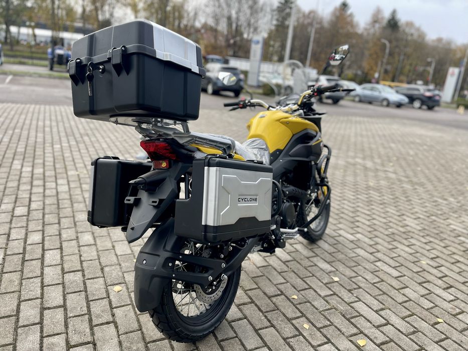 Мотоцикл CYCLONE RX3
