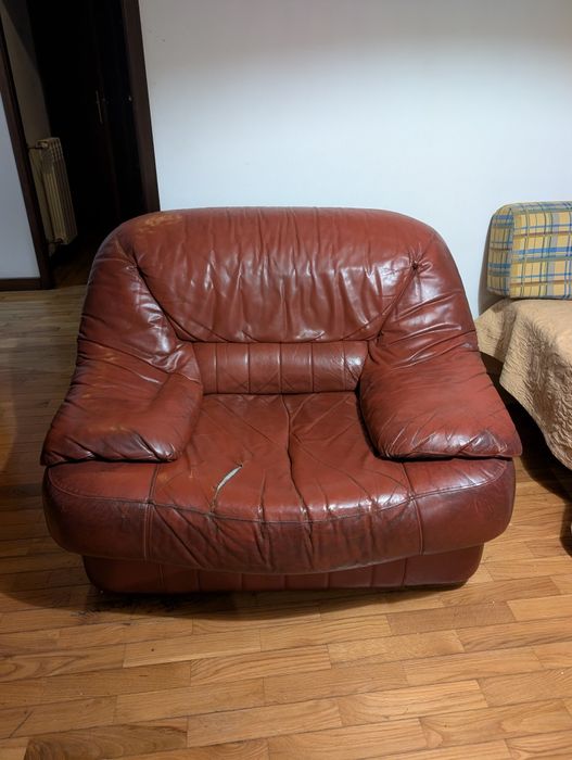 Sofá individual de couro