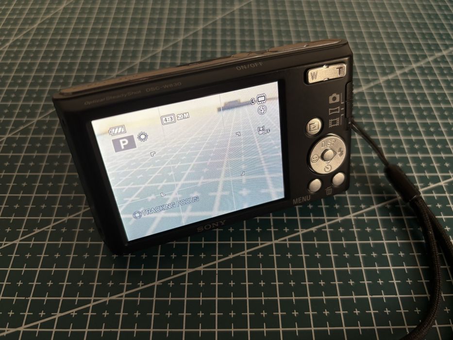 Sony CyberShot W830 20.1MP Zeiss Black