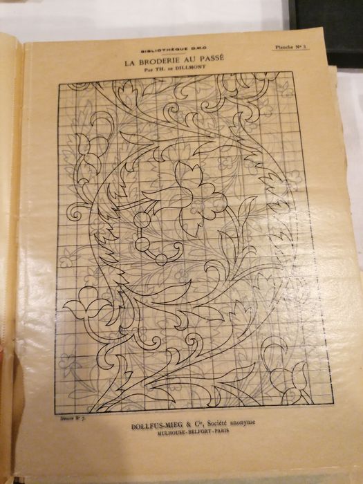 Desenhos rendas e bordados