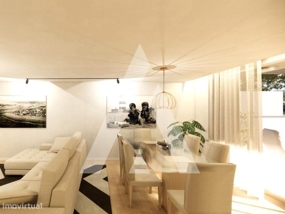 Apartamento T3 Duplex com duas frentes com vista para o mar