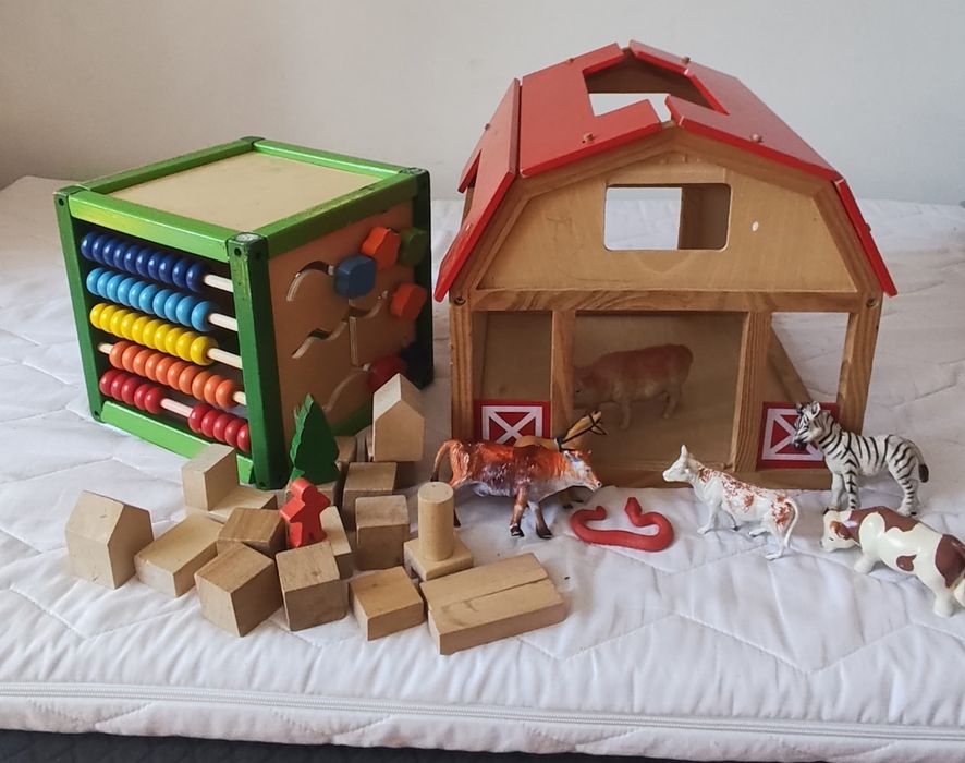 Zestaw zabawek drewnianych ,klocki kostka edukacyjna