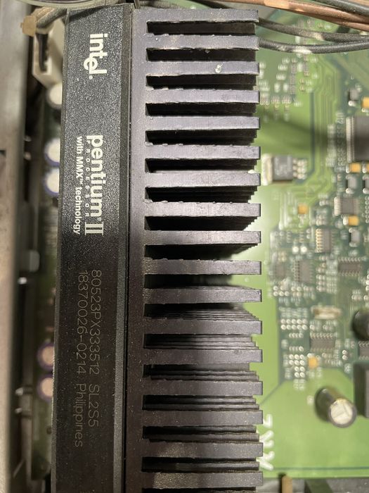 Продається системний блок hp vectra pentiumII 333mmx