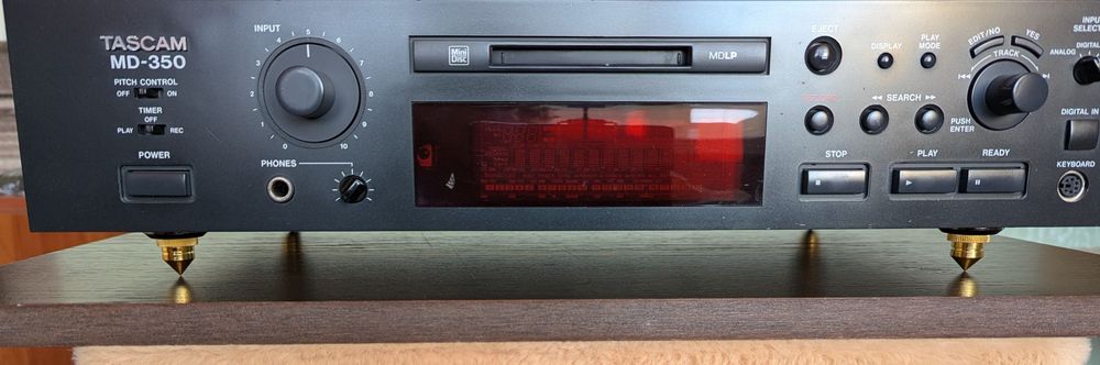 Tascam MD-350 минидисковая дека - рекордер. Минидиски