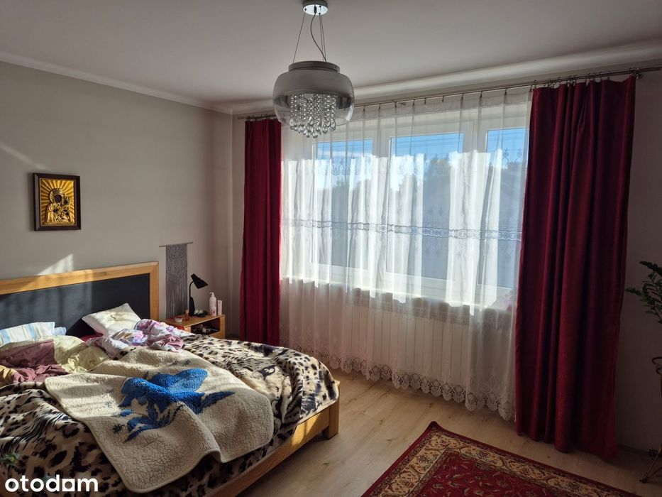 Dom wolnostojący z garażem i piwnicą