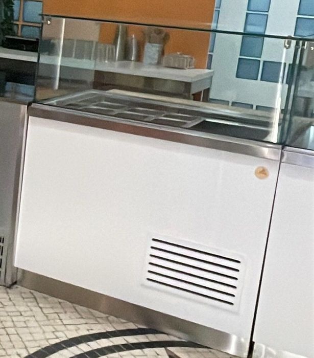 Vitrine Refrigerada Inox Lacada Branco com Led