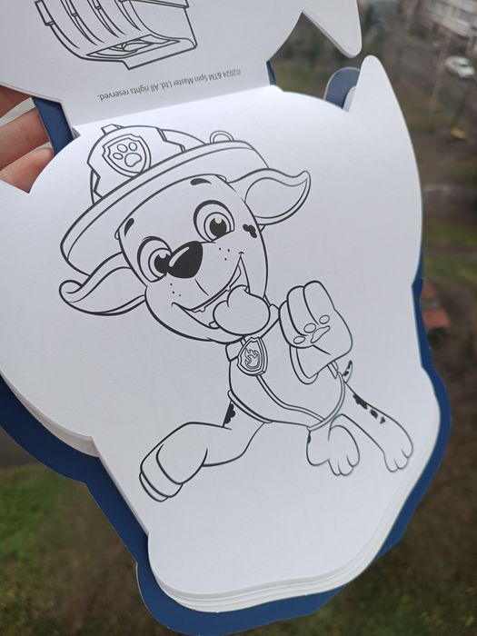 Розпродаж розмальовки від Дісней