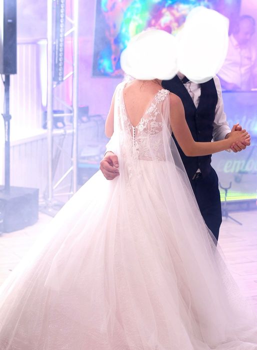 Śliczna Suknia ślubna