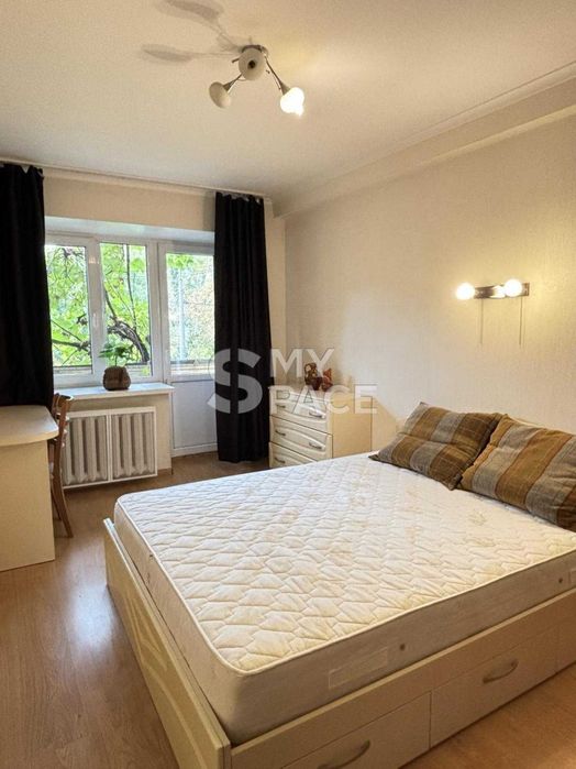 БЕЗ КОМІСІЇ Продаж 3-к квартири вул.Антонова 43 Солом'янський район