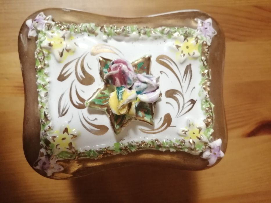 Guarda  jóias antigo