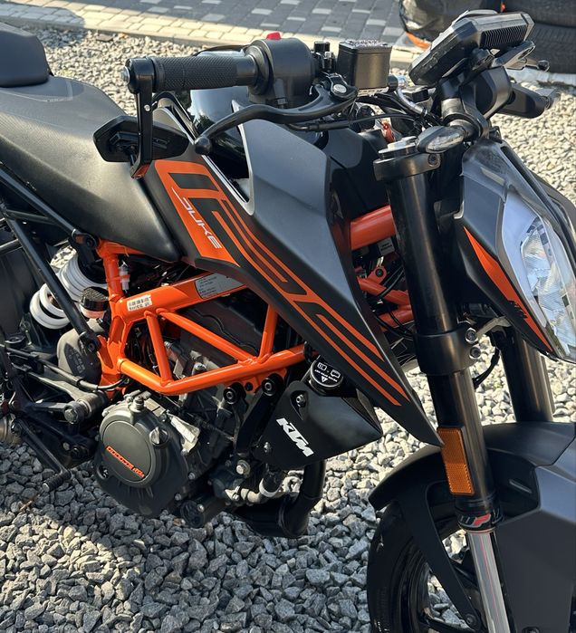 KTM DUKE 125 2023